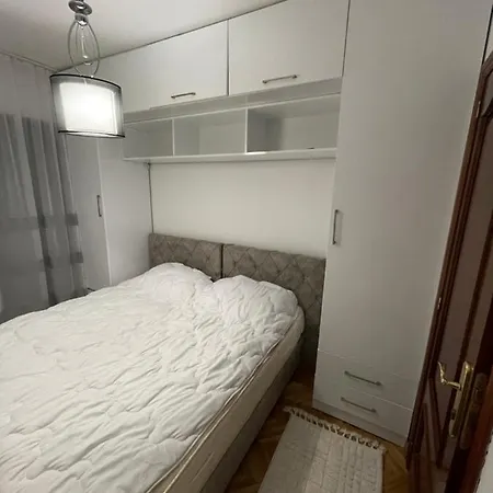 Izadaje Se Stan Na Dan Kvart Apartment